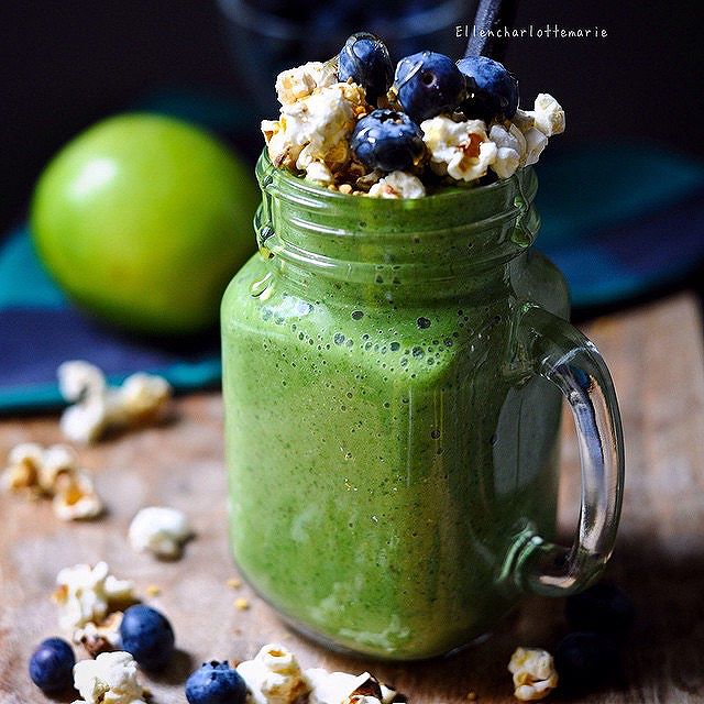 Green Spinach Smoothie by ellencharlottemarie | Quick & Easy Recipe ...