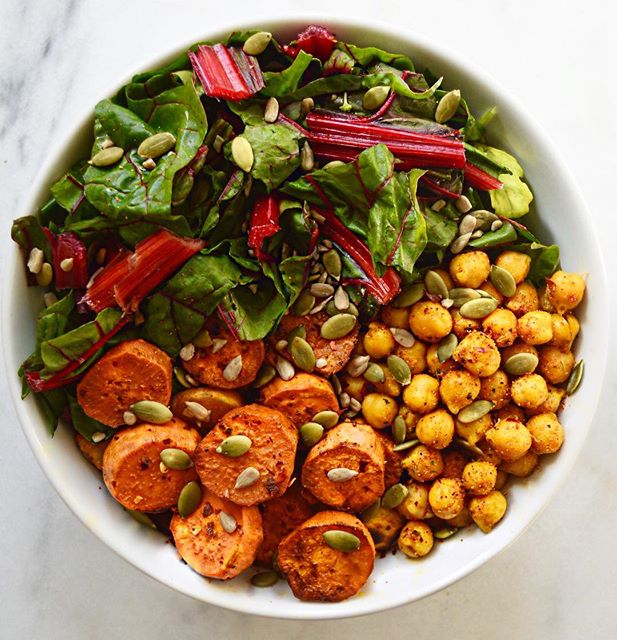 Spicy Roasted Chickpea And Sweet Potato Bowl By Theyummyplant | Quick ...