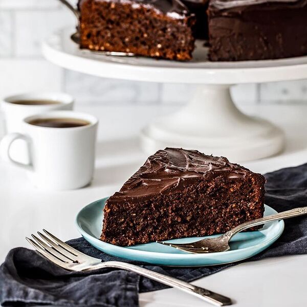 Chocolate Hazelnut Layer Cake Recipe By Kayley Mccabe The Feedfeed