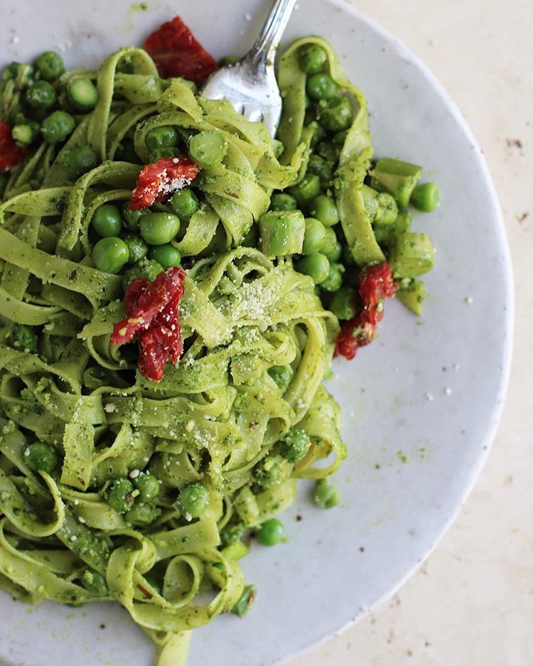 Spinach Pesto Pasta With Peas by katemetzner | Quick & Easy Recipe | The  Feedfeed