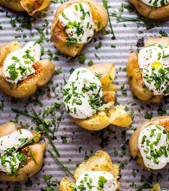 Garlic Lemon Smashed Potatoes With Greek Yogurt And Chives Recipe | The ...