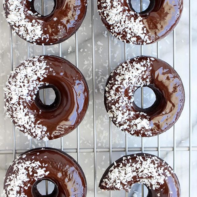 Chocolate Frosted Baked Donuts (Entenmann's Copycat) - Eating Bird Food
