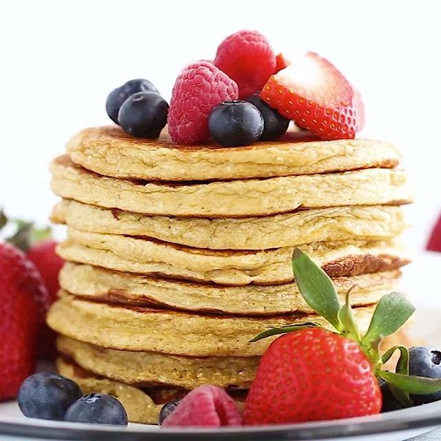 Banana Oatmeal Protein Pancakes Recipe The Feedfeed