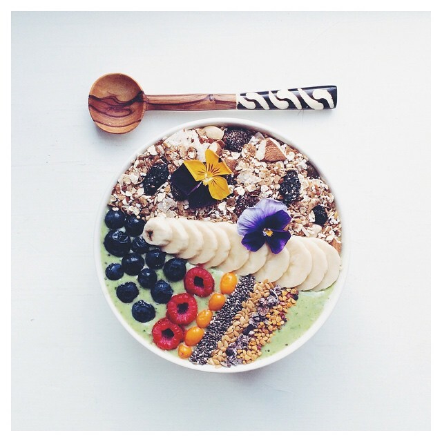 Green Smoothie Bowl With Banana, Blueberry And Wheatgrass by anniskk |  Quick & Easy Recipe | The Feedfeed
