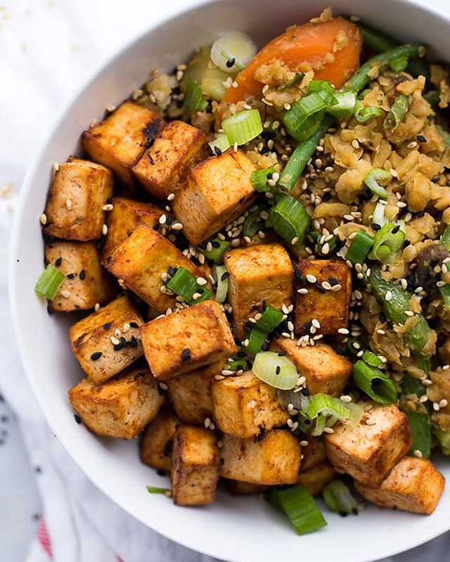 Sriracha Marinated Baked Tofu by fooduzzi Quick & Easy Recipe The