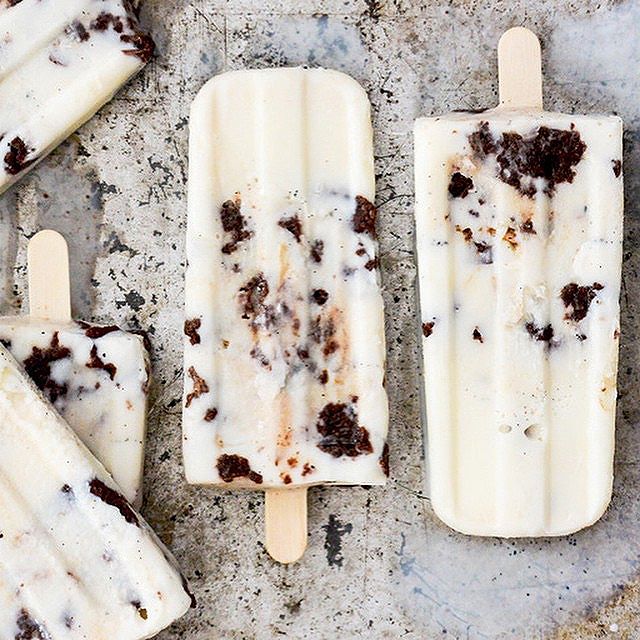 Vanilla Toffee Crunch Brownie Popsicles by floatingkitchen Quick