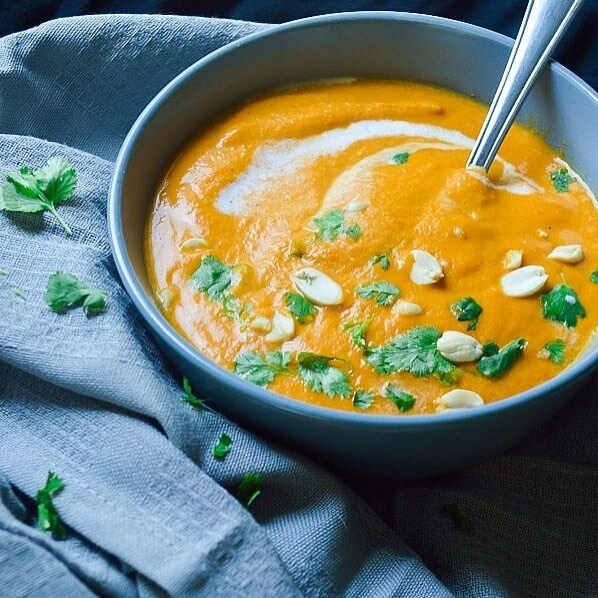 Pumpkin Curry Soup - Kiwi and Carrot