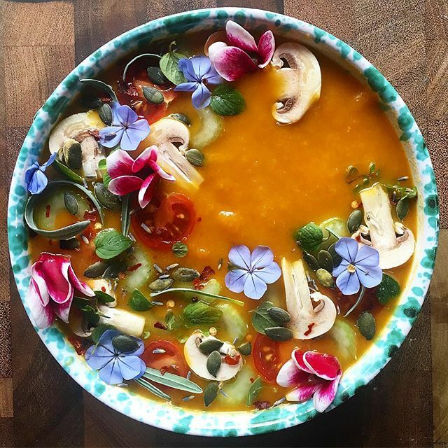 Spicy Pumpkin Carrot Soup - The clever meal