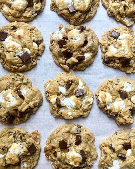 Chocolate Chip Marshmallow Cookies