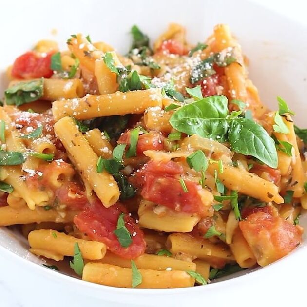 One Pot Lentil Pasta by foodwithfeeling | Quick & Easy Recipe | The Feedfeed