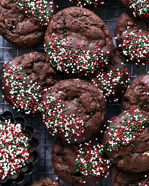 Chocolate Dipped Double Chocolate Mint Cookies By Tuttidolci Quick