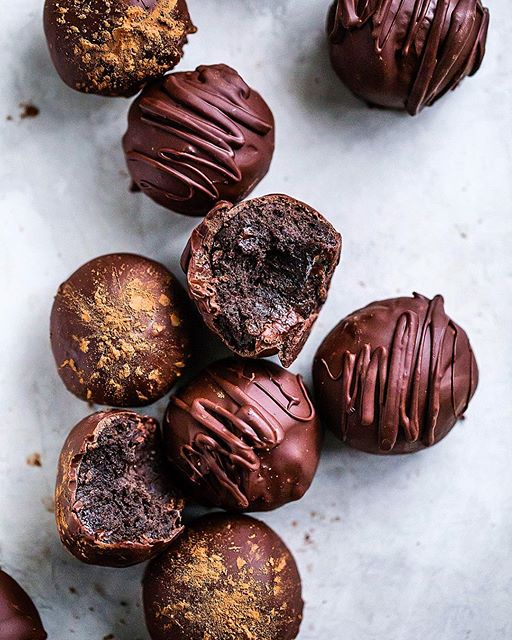 Chocolate Cookie Truffles by howsweeteats | Quick & Easy Recipe | The ...