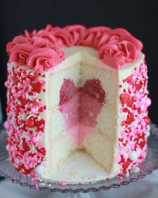 Ombre Heart Layer Cake by bakingwithblondie | Quick & Easy Recipe | The ...