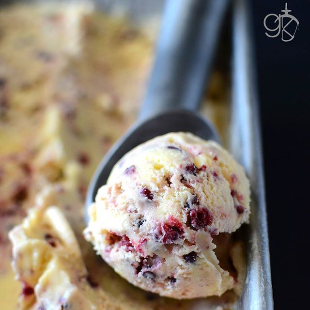 Buttermilkmaple Pancake Ice Cream With Blackberries by theflavorbender