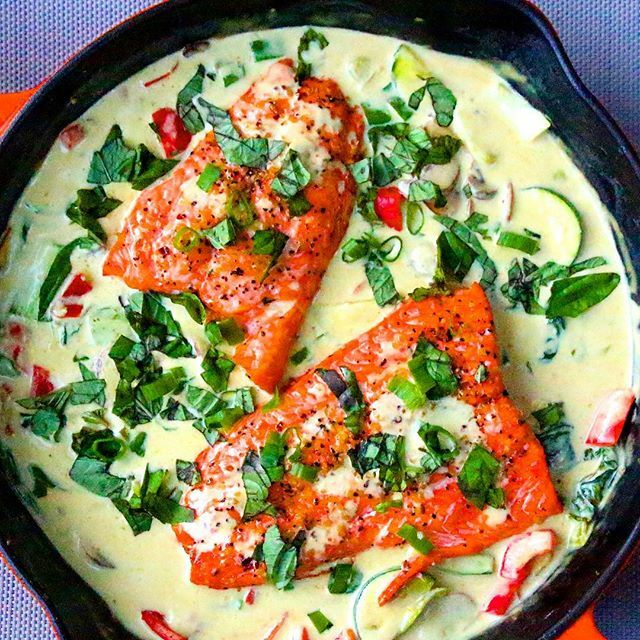 Green thai curry salmon online