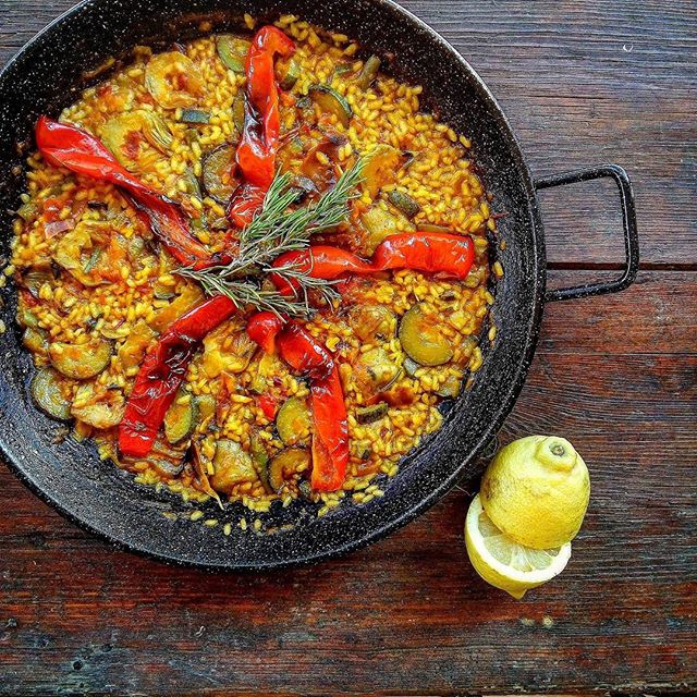 Paella De Verduras With Red Pepper, Zucchini & Artichokes Recipe The