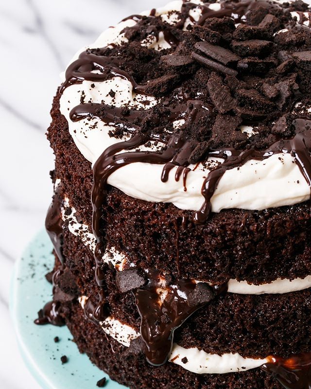 Chocolate Mudslide Cake with Chocolate Ganache Drizzle Recipe | The ...