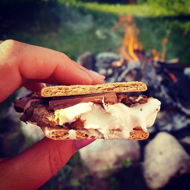 Classic Campfire S Mores By Jodyvb22 Quick Easy Recipe The Feedfeed