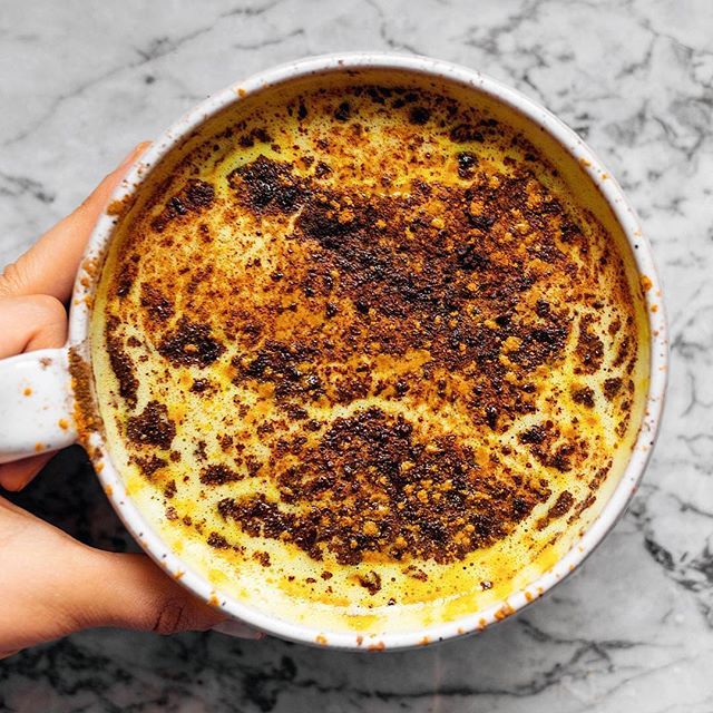 how many calories in a turmeric latte with oat milk