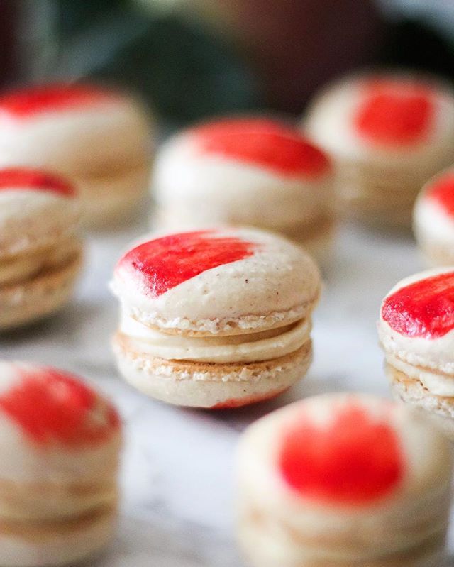 Caramel-Bourbon Buttercream Filled Apple Pie Macarons Recipe | The Feedfeed