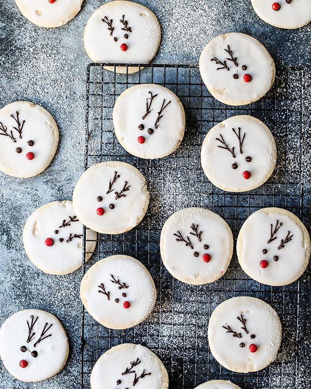 Christmas Reindeer Sugar Cookies | The Feedfeed