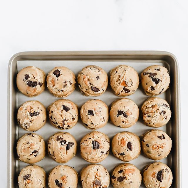 Chocolate and Toffee Chunk Cookies Recipe | The Feedfeed