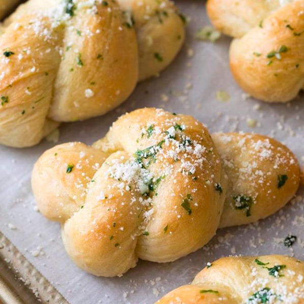 Garlic Knots With Parmesan Cheese Recipe By Samantha Merritt The Feedfeed