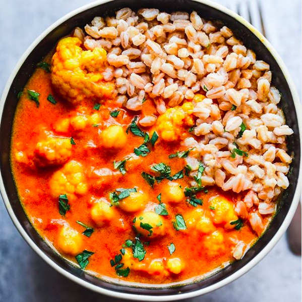 Spiced Chickpea and Cauliflower Stew (Estofado de Garbanzos y Coliflor con Especias)
