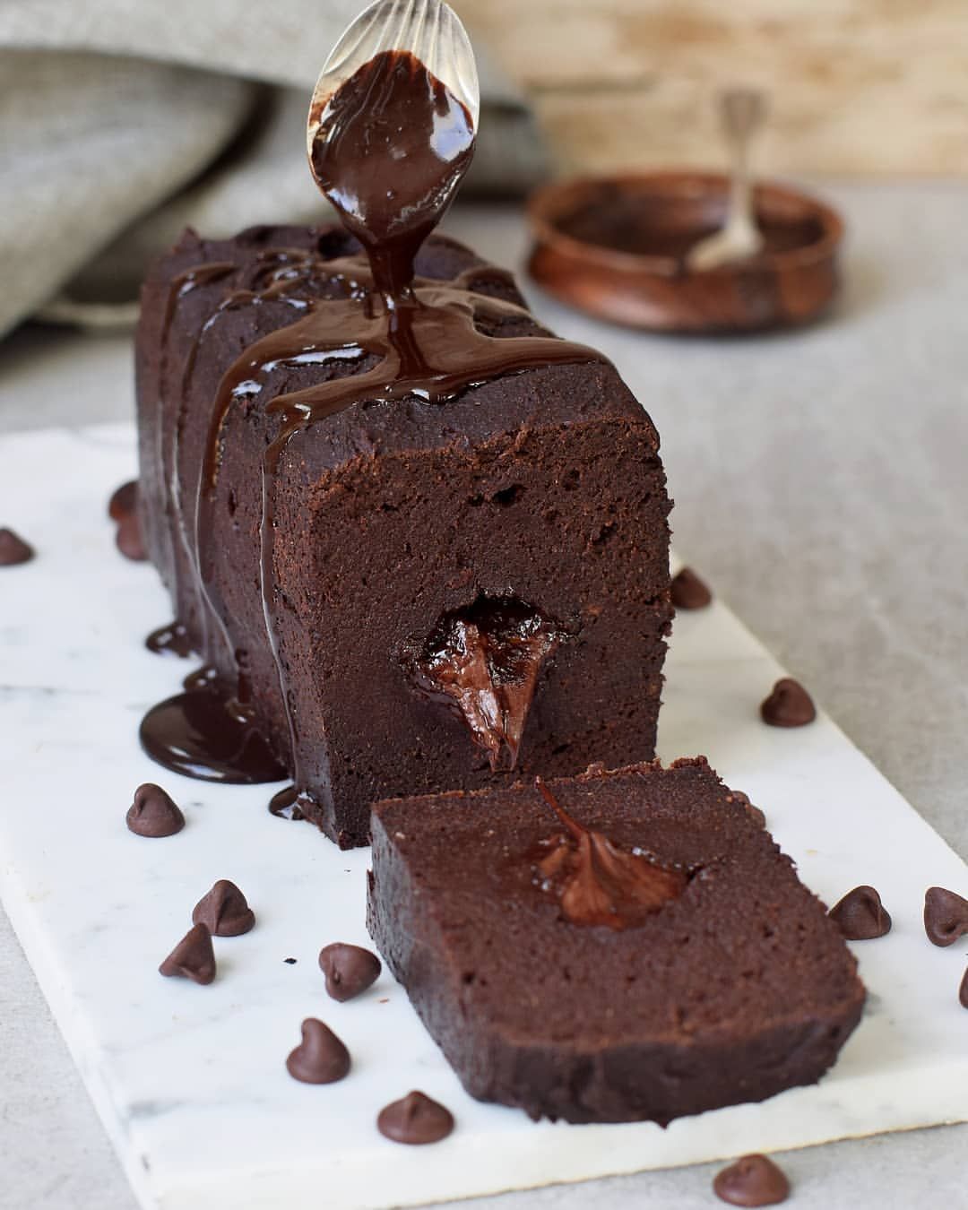 Chocolate Mini Cake (Vegan, No-Bake) - Elavegan