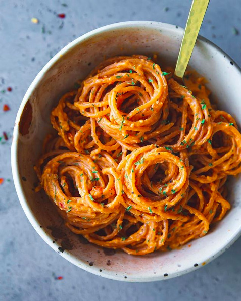 Roasted Red Pepper Garlic Sauce By Hellokalin Quick Easy Recipe The Feedfeed Pour the heavy cream into the blended peppers, then blend until thoroughly mixed. roasted red pepper garlic sauce