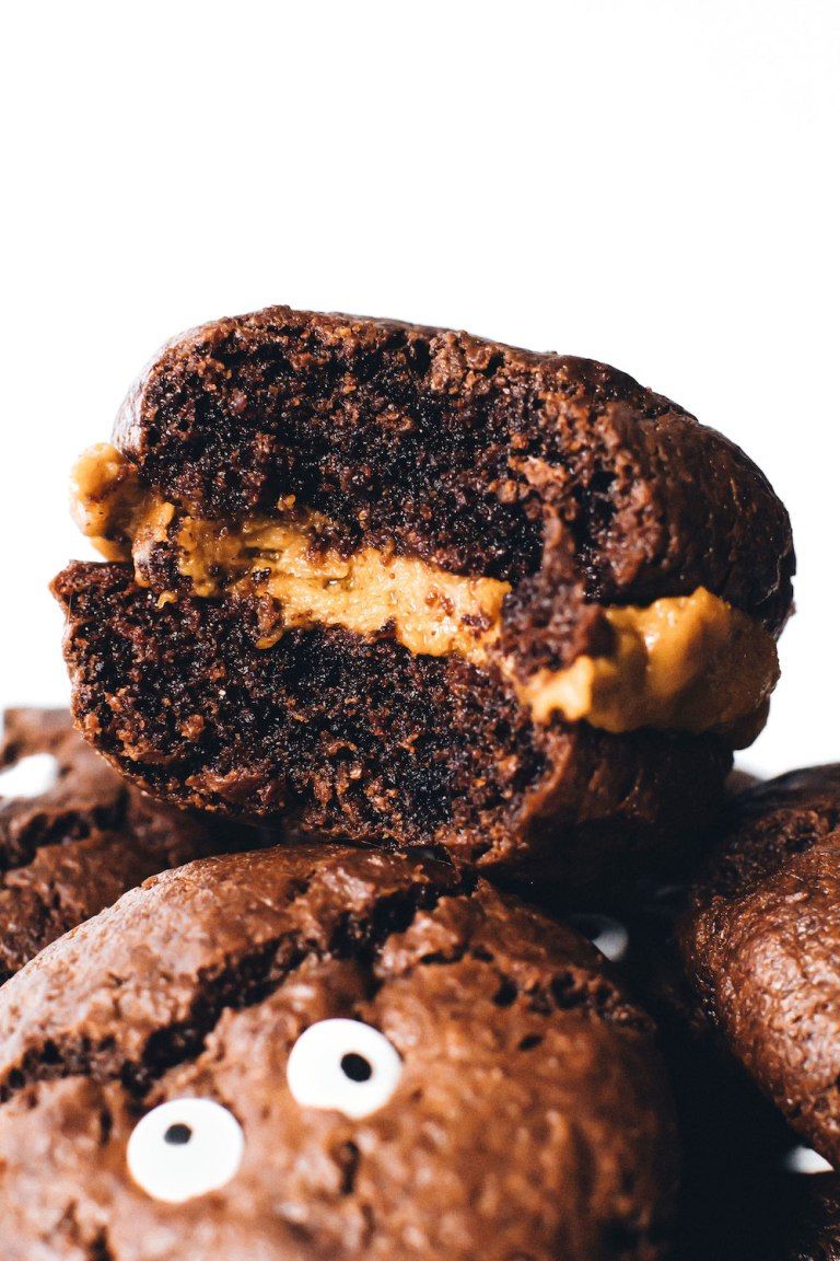 Chocolate Sunflower Seed Butter Pumpkin Sandwich Cookies by