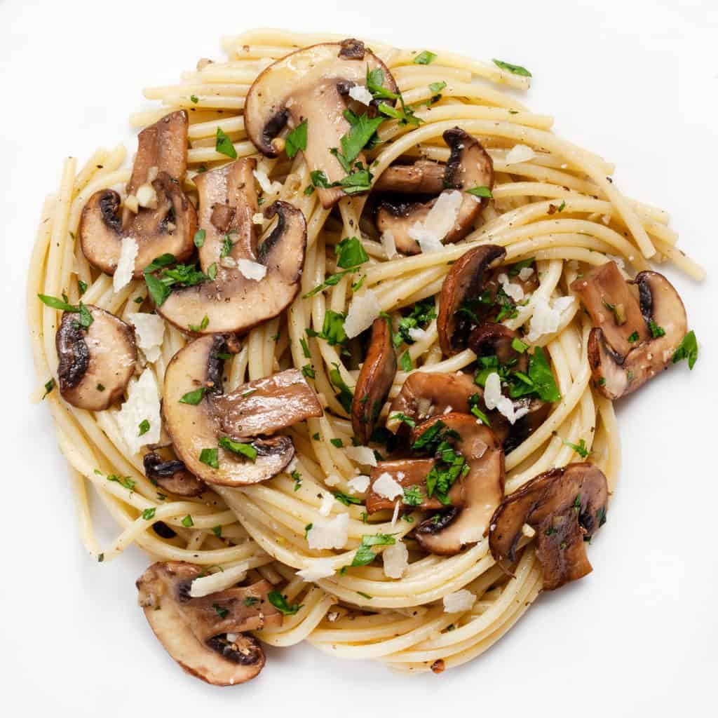 Garlicky Lemon Mushroom Spaghetti recipe by Paige Adams The Feedfeed