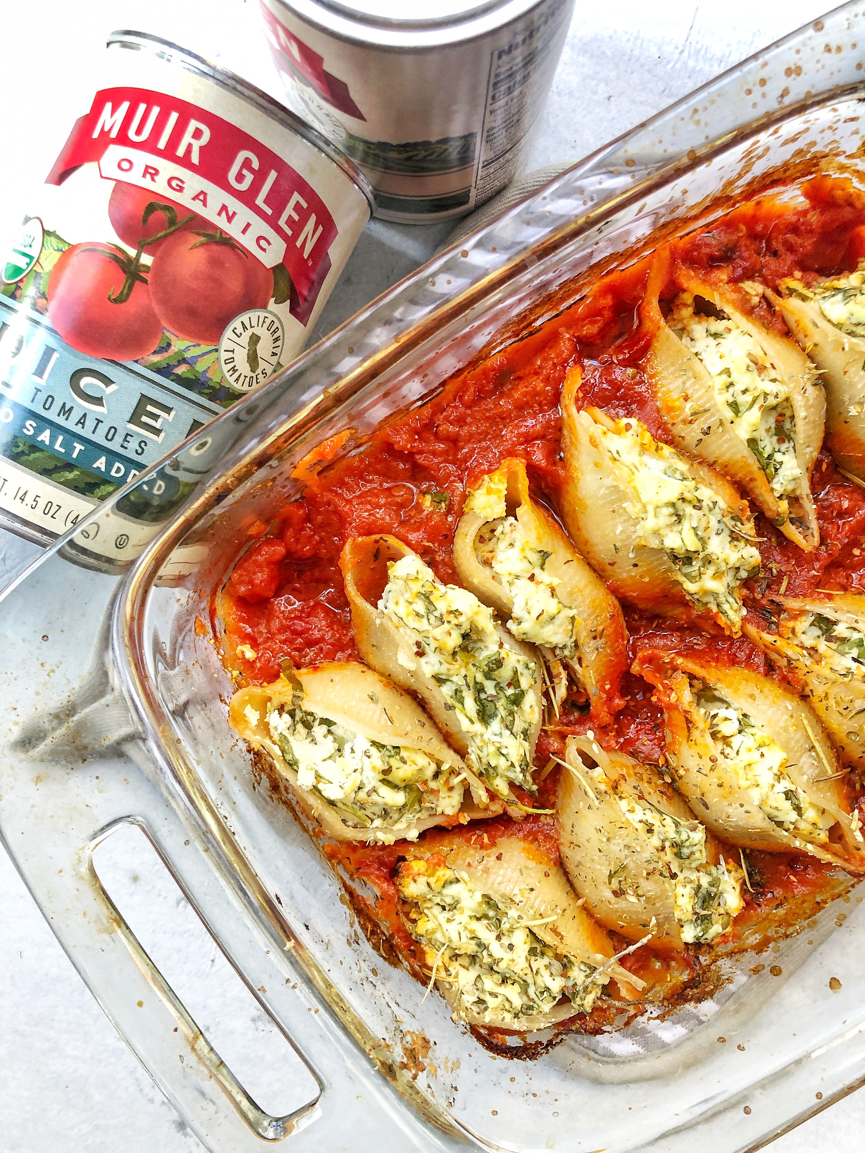 Cheesy Pasta-Stuffed Shells