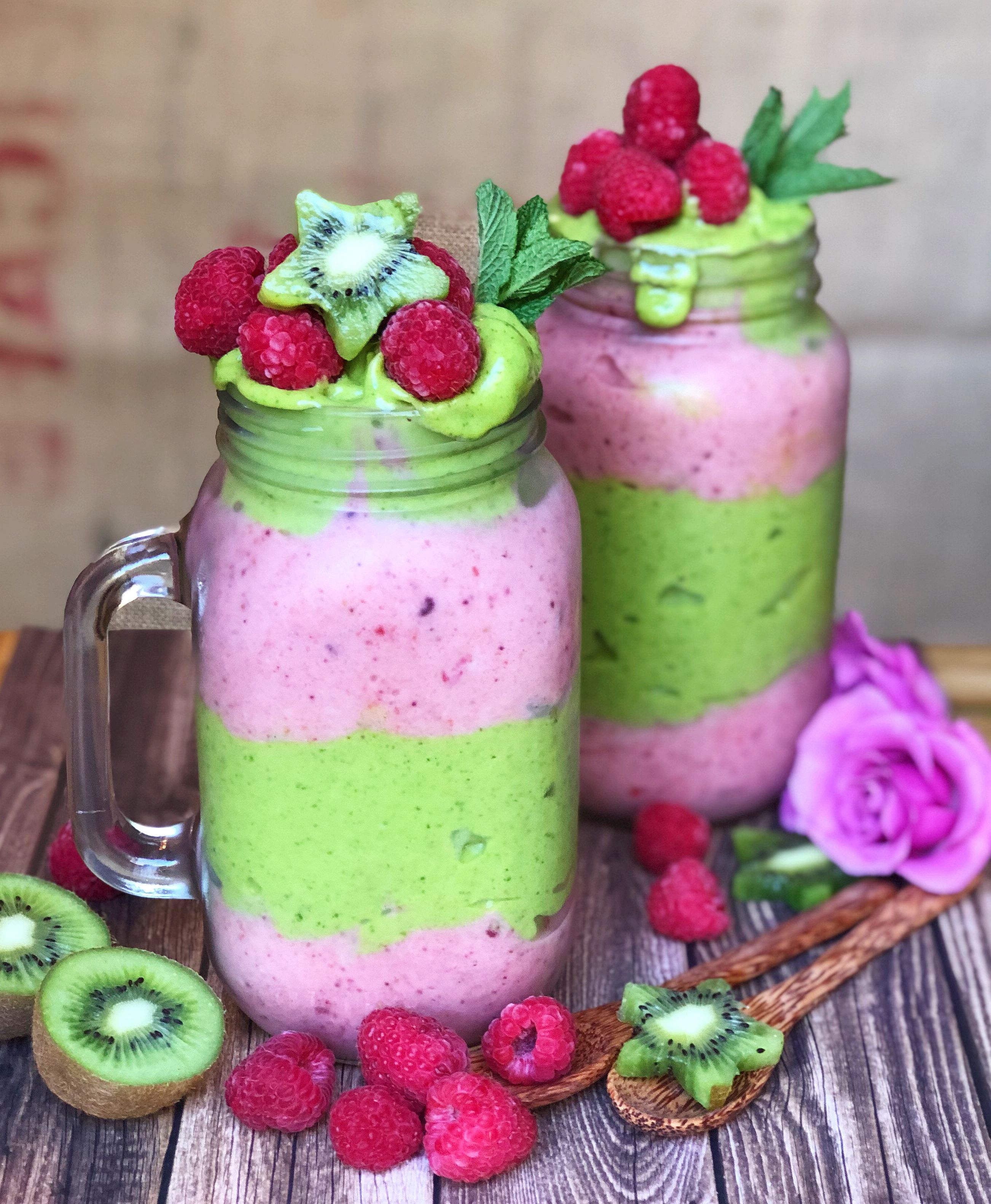 Pink And Green Layered Smoothie by priscazaccaria | Quick & Easy Recipe |  The Feedfeed