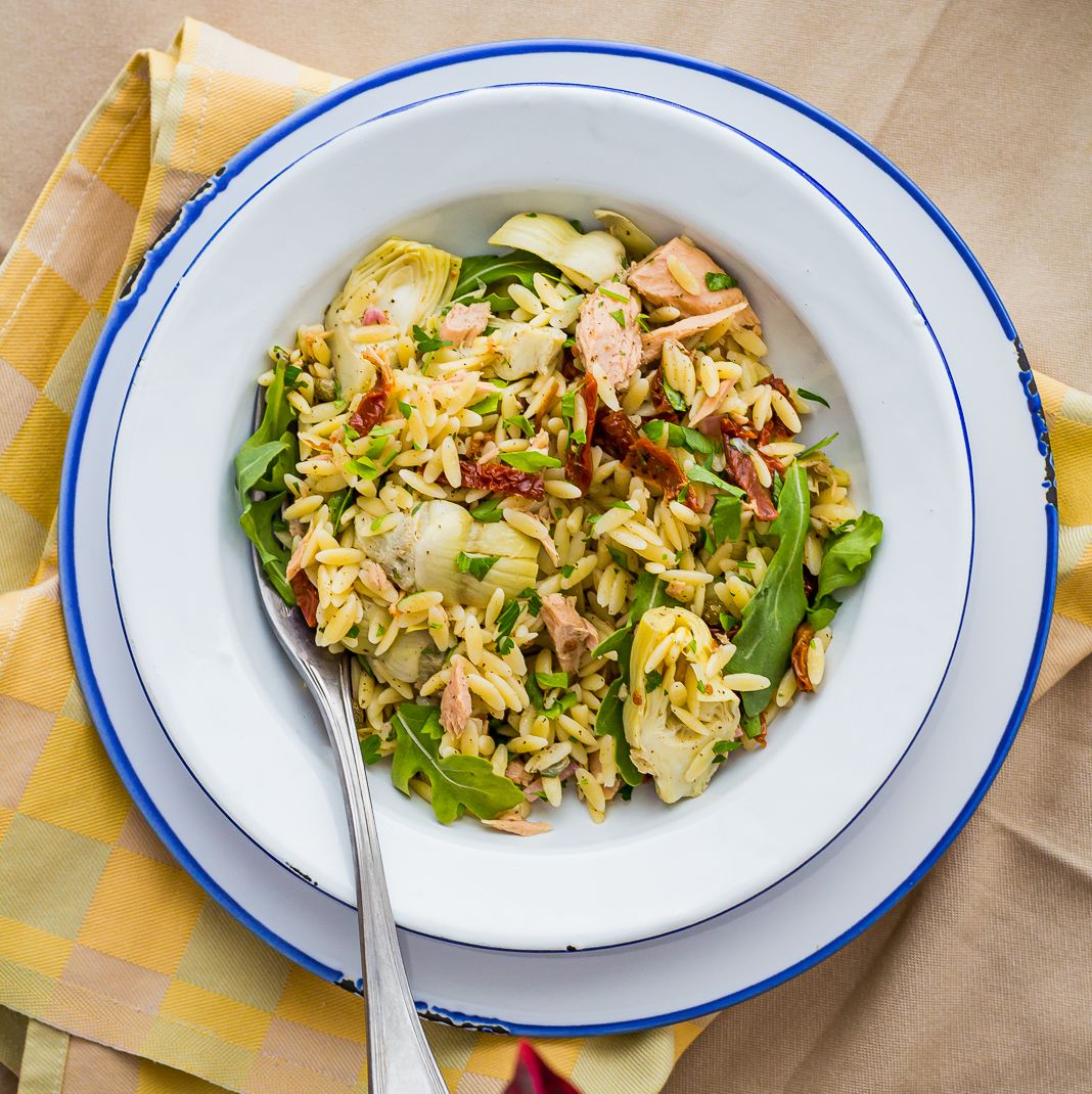 Mediterranean Orzo Salad with Tuna, Artichoke & Sundried Tomatoes