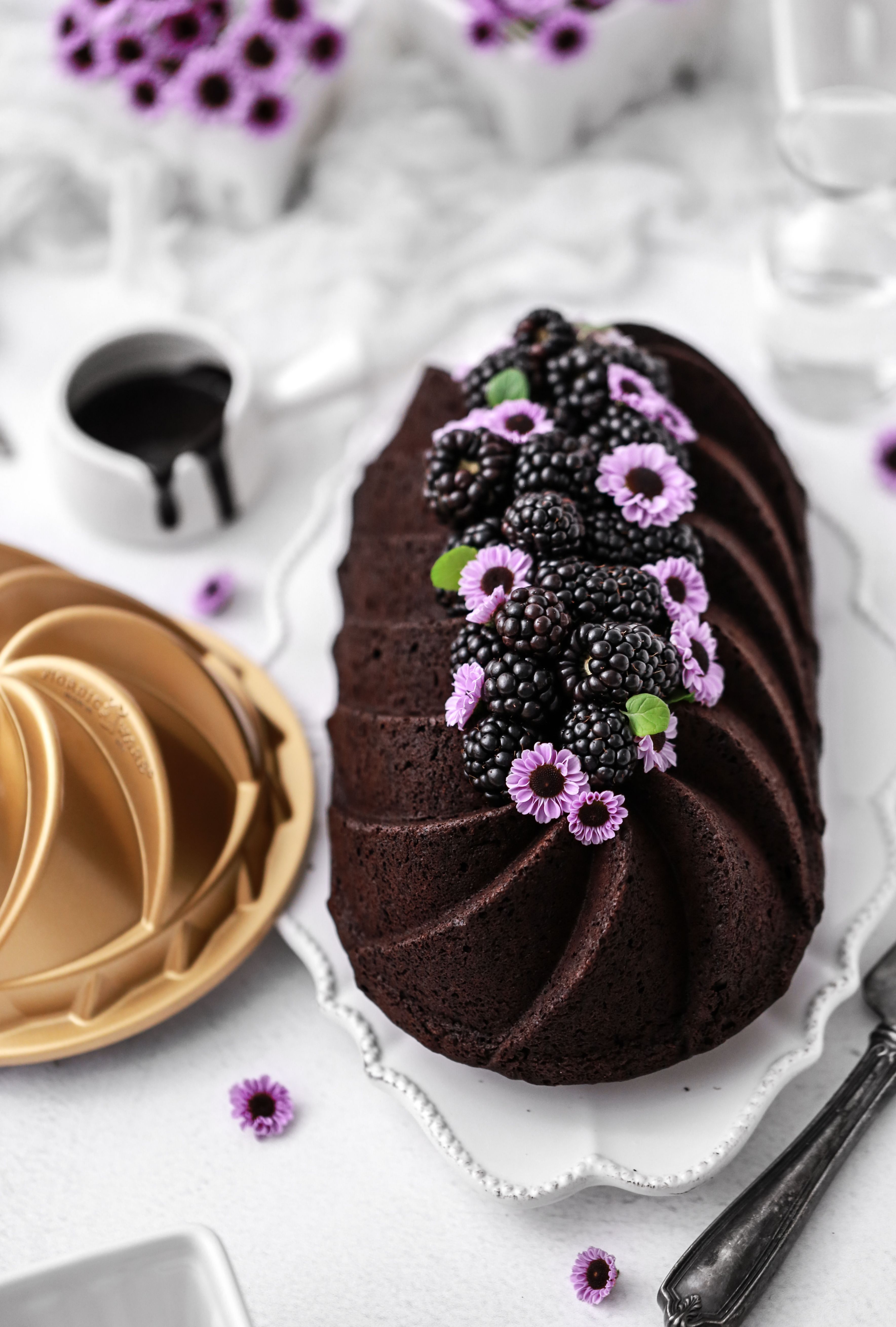 Crock-Pot Express Chocolate Bundt Cake - Crock-Pot Ladies