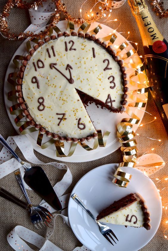 47 New Year's Eve Desserts to Ring in 2023