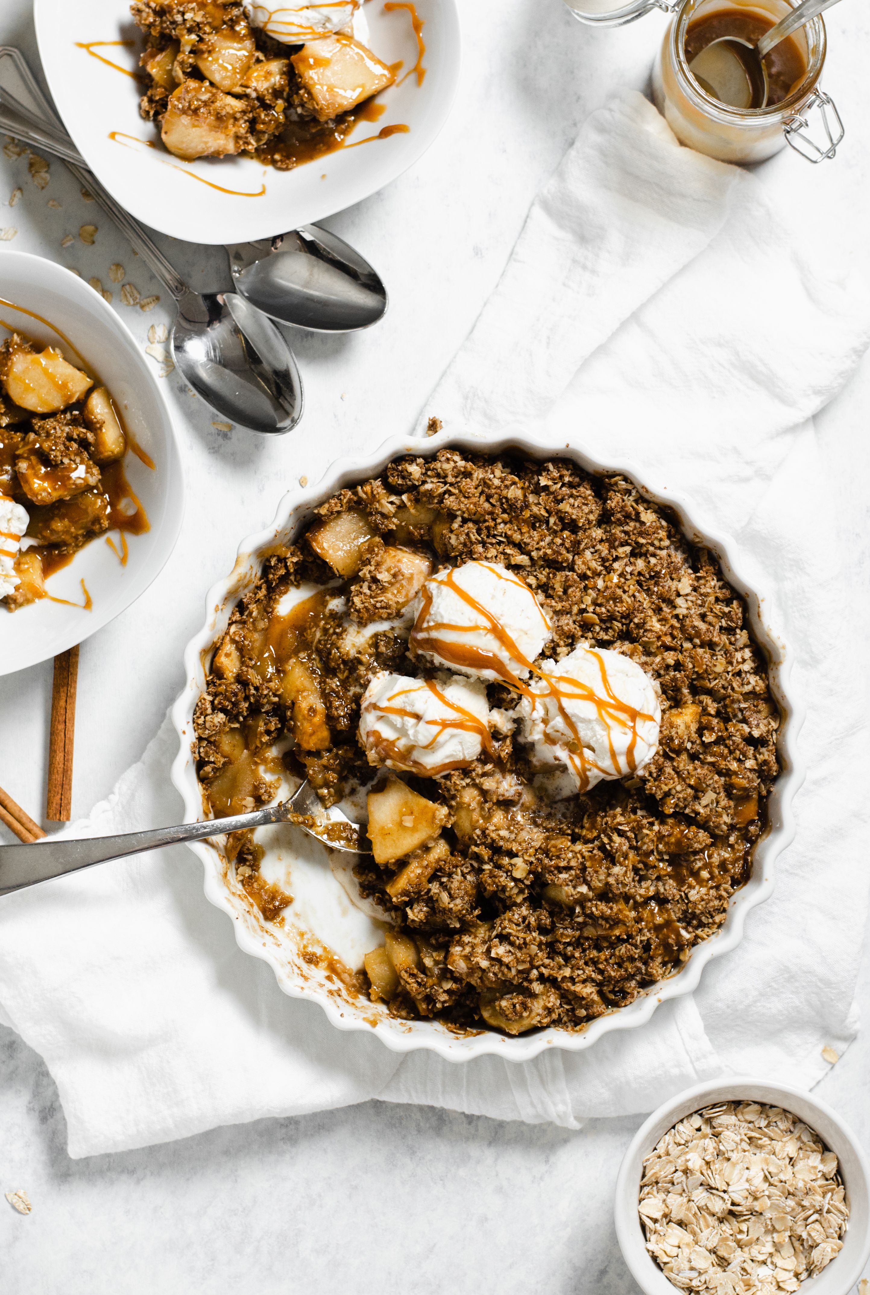 Oat Crumble Apple Crisp by zestandlemons Quick & Easy Recipe The