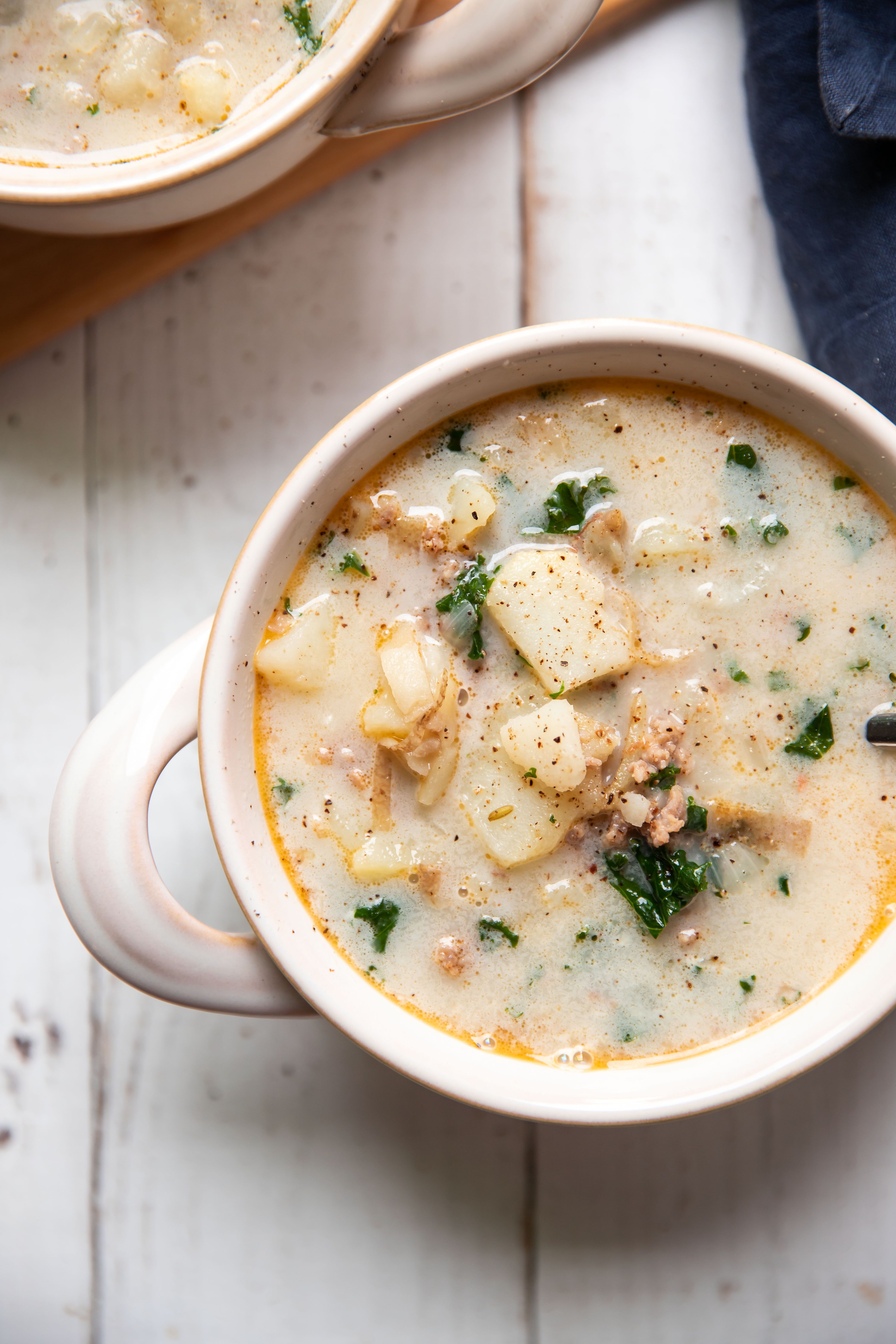Sausage and Potato Soup (Zuppa Toscana) by moderncrumb Quick & Easy