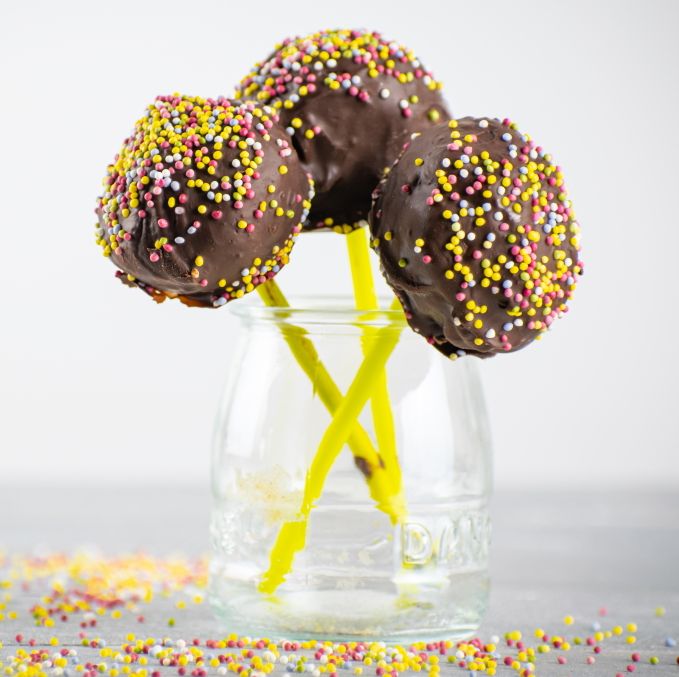 How To Make Cake Pops With A Mold By Inthekitch Quick Easy Recipe The Feedfeed