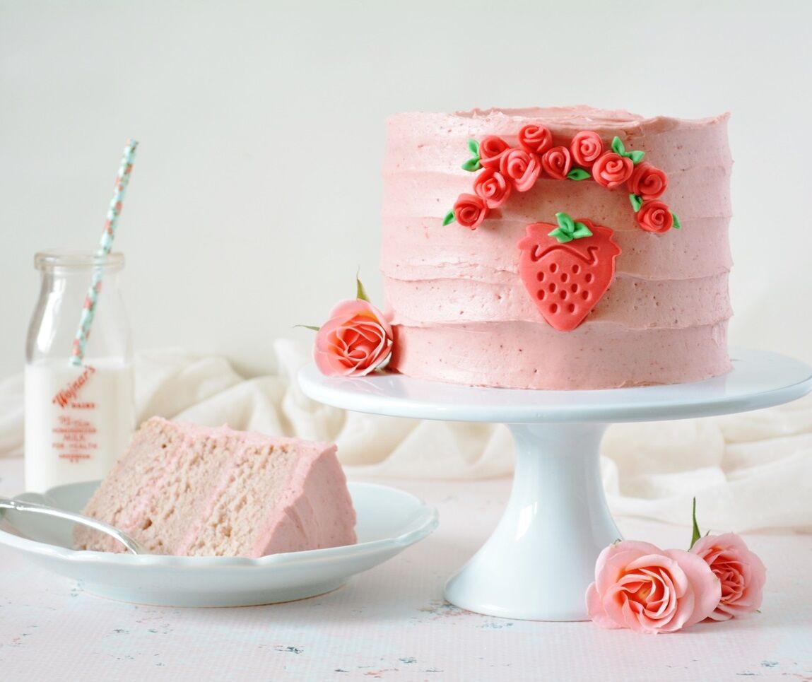 Yummy Recipe for Strawberry Cake by curlygirlkitchen.