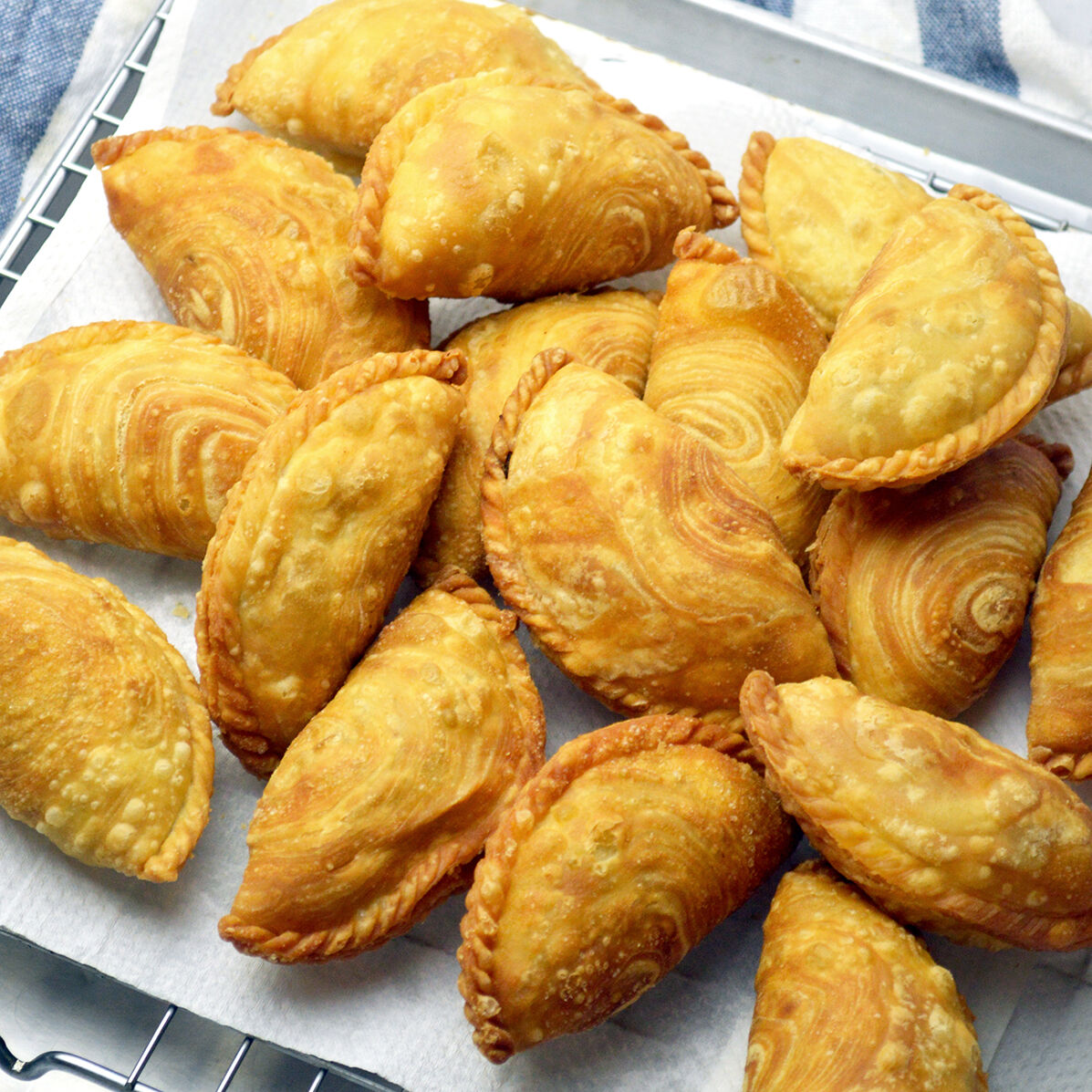 Curry Puffs With Japanese Curry Filling Recipe By Jaja Bakes The Feedfeed