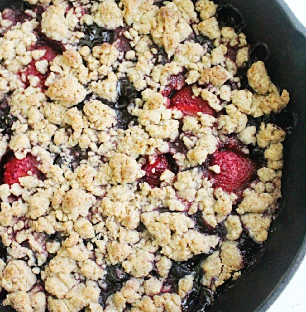 Mixed Berry Crumble by biggreenhouse Quick & Easy Recipe The Feedfeed