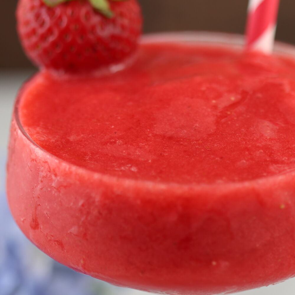 frozen-strawberry-daiquiri-recipe-the-feedfeed