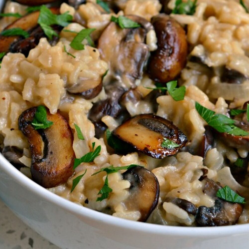 Ризотто с грибами постный рецепт. Ризотто с шафраном и грибами. Risotto with Mushrooms. Italian Risotto. Ризотто с вешенками.