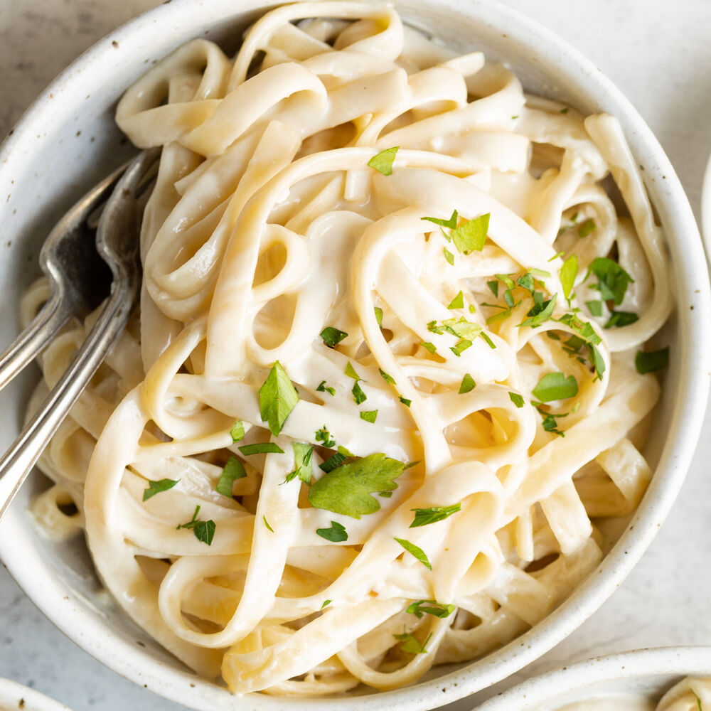 Vegan Alfredo Sauce Pasta Recipe | The Feedfeed