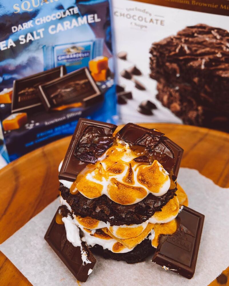 Chocolate Brownie And Sea Salt Caramel S Mores Recipe By Misu Nami The Feedfeed