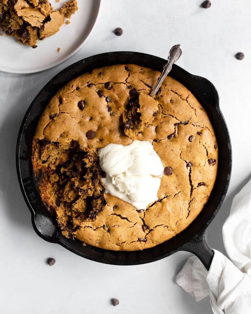 Vegan Chocolate Chip Skillet Cookie - ZardyPlants