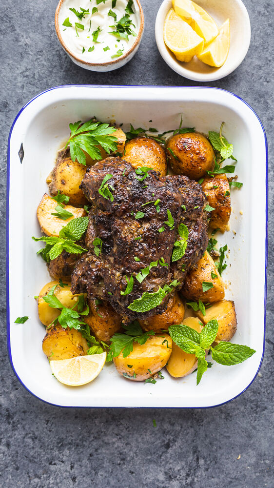 Easy Lamb Roast (Simple Recipe + Video) - NeighborFood