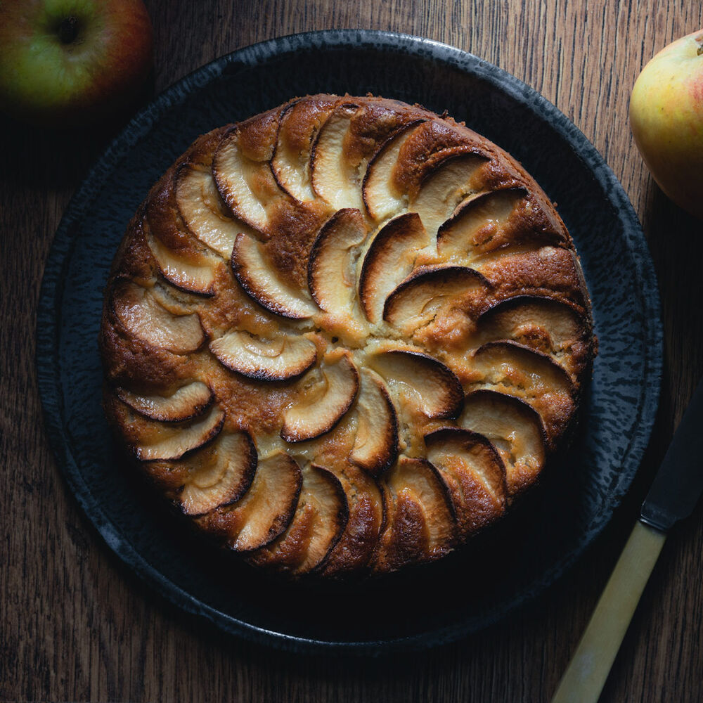 Torta di Mele: Italian Apple Cake by thesundaybaker | Quick & Easy ...